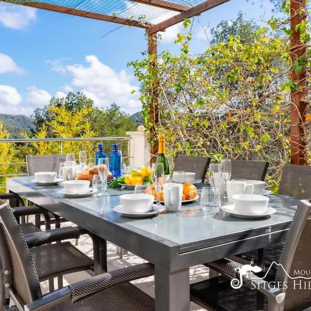 Cool And Stylish Avanti With Private Pool, Beautiful Views And Air Conditioniing Olivella