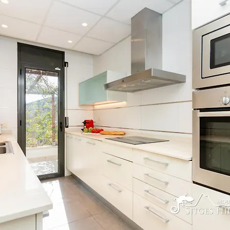 Cool And Stylish Avanti With Private Pool, Beautiful Views And Air Conditioniing Villa *