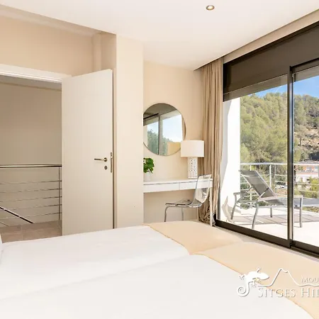 Villa Cool And Stylish Avanti With Private Pool, Beautiful Views And Air Conditioniing Olivella