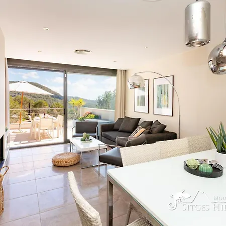 Cool And Stylish Avanti With Private Pool, Beautiful Views And Air Conditioniing